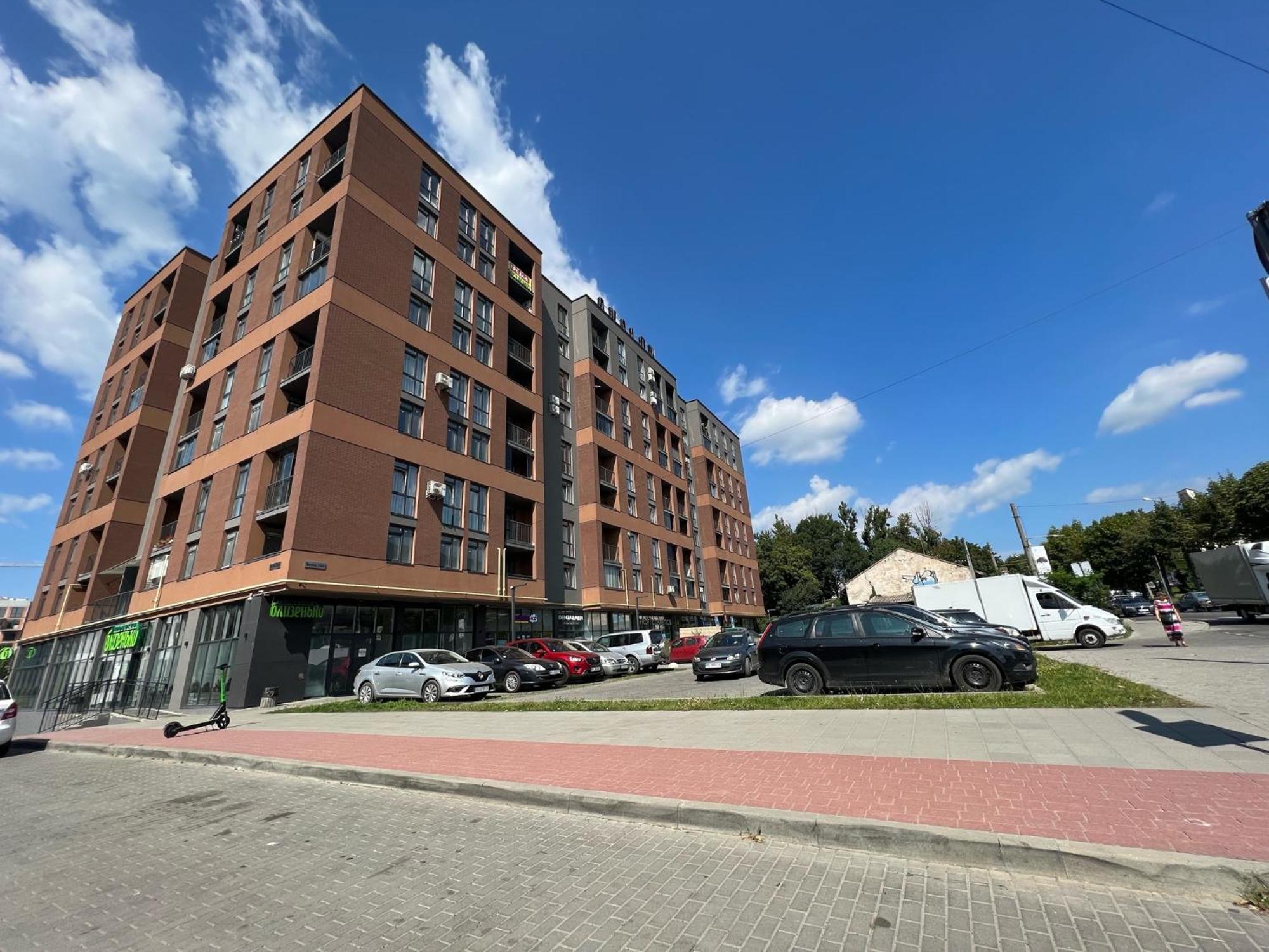 Green House Апартаменти В Новобудові По Вул Зелена 204 リヴィウ エクステリア 写真